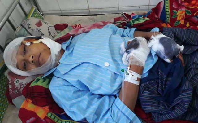 Chồng phê ma tuý cầm dao truy sát vợ rồi giết con gái 3 tuổi-1