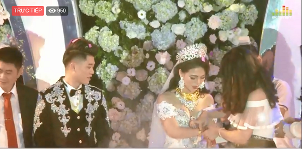 Lộ diện chủ nhân của đám cưới 4 tỷ tiền rạp trang trí, livestream đám cưới còn choáng ngợp hơn cả ảnh chụp-6