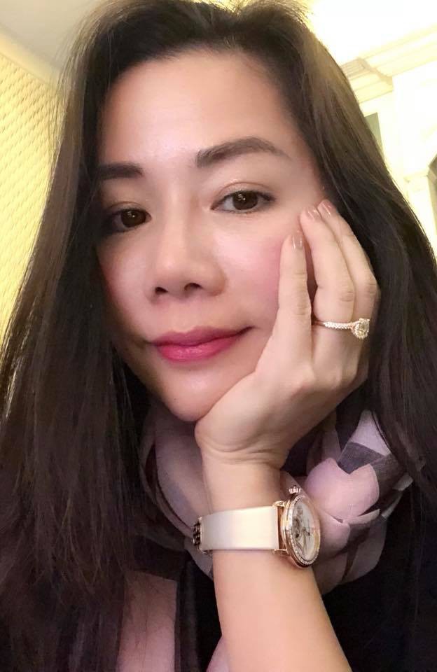 Để trưởng thành, tôi đã đeo mặt nạ trên mình - tâm sự lạ bất ngờ của vợ đại gia kim cương-2