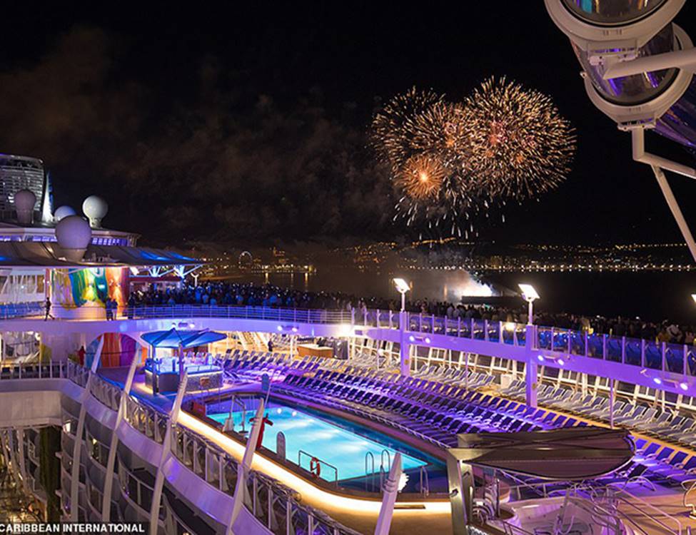 Vẻ đẹp choáng ngợp của siêu du thuyền lớn nhất hành tinh-6