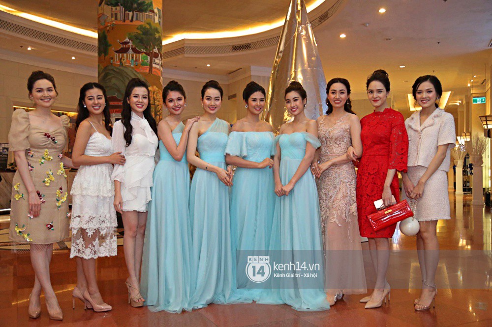 Bất ngờ: Nghi lễ đám cưới diễn ra nhanh gọn, Á hậu Thanh Tú nhường sân khấu cho bóng đá-13