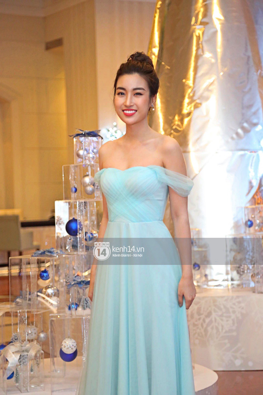 Bất ngờ: Nghi lễ đám cưới diễn ra nhanh gọn, Á hậu Thanh Tú nhường sân khấu cho bóng đá-14