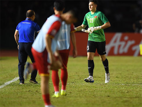 Hoàng tử Ả-rập thể hiện sự cần cù đến khó tin trong trận thắng Philippines-6