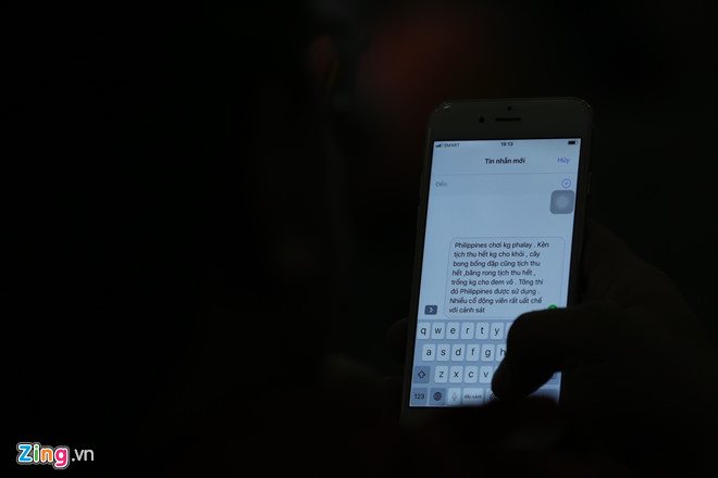 Cổ động viên Việt Nam bức xúc vì bị ban tổ chức sân Panaad gây khó dễ-1