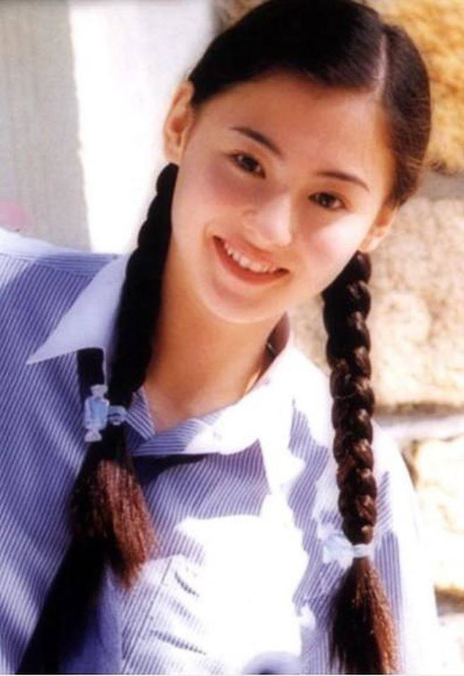 Trương Bá Chi: Nhan sắc diễm lệ bỗng ố màu vì ảnh nóng, gần 10 năm làm bà mẹ đơn thân mạnh mẽ nhất Cbiz-3