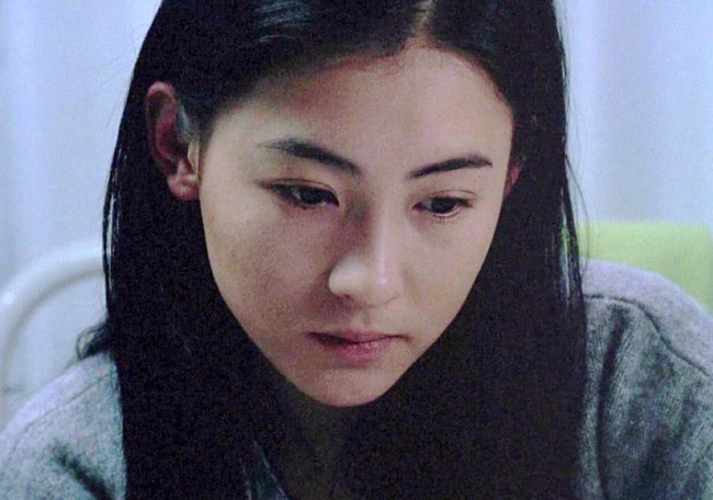 Trương Bá Chi: Nhan sắc diễm lệ bỗng ố màu vì ảnh nóng, gần 10 năm làm bà mẹ đơn thân mạnh mẽ nhất Cbiz-2