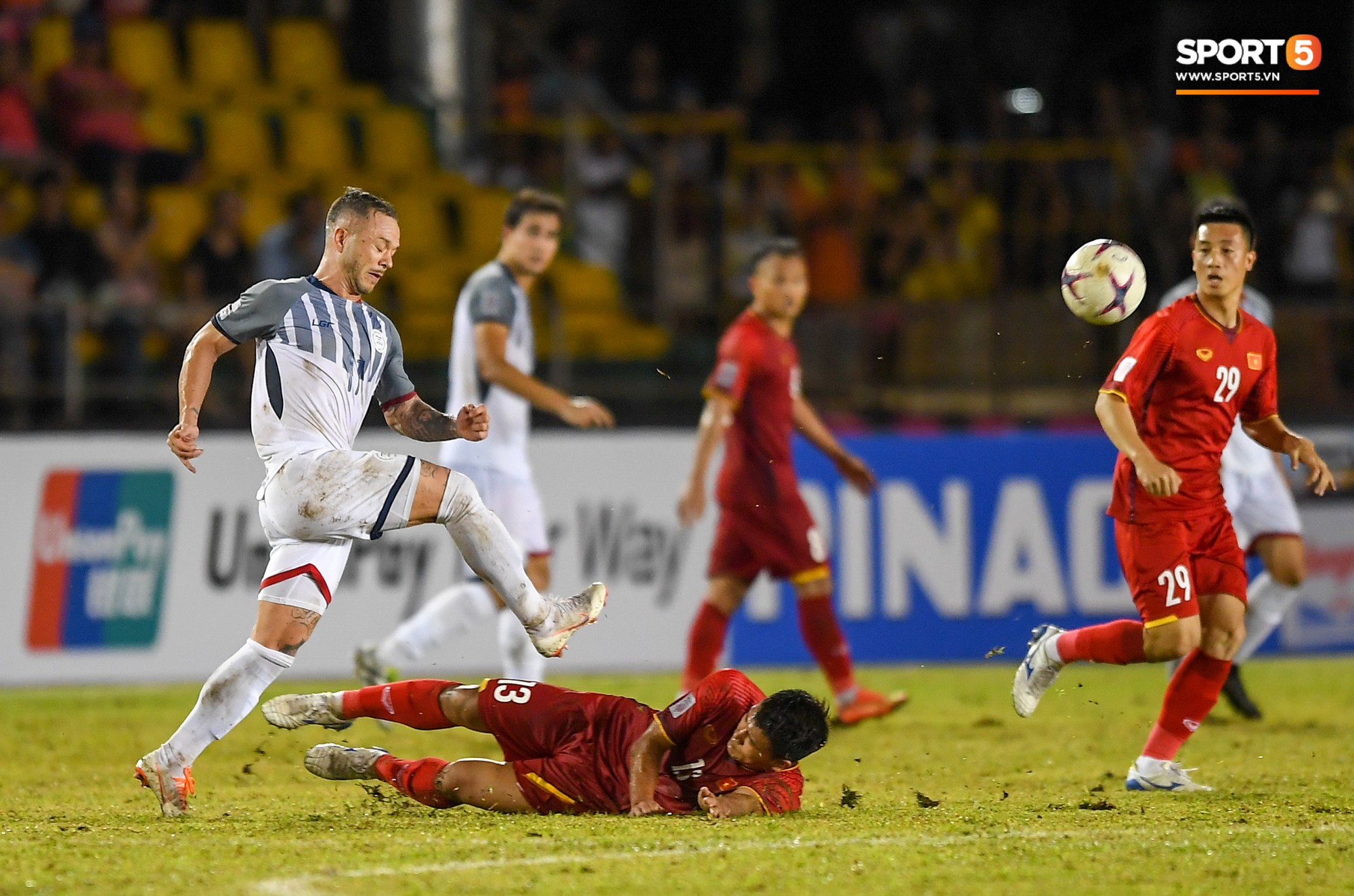 Quang Hải thành tâm điểm chặt chém ở Philippines, Mạnh gắt lớn tiếng đòi lẽ phải cho đàn em-11