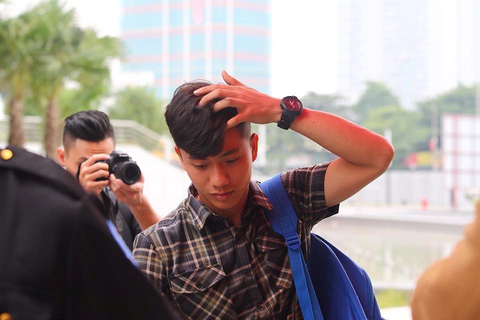 Những gạch đầu dòng siêu đáng yêu về Phan Văn Đức: Thánh ngơ, nghiện vuốt tóc, selfie 1001 kiểu như 1-5