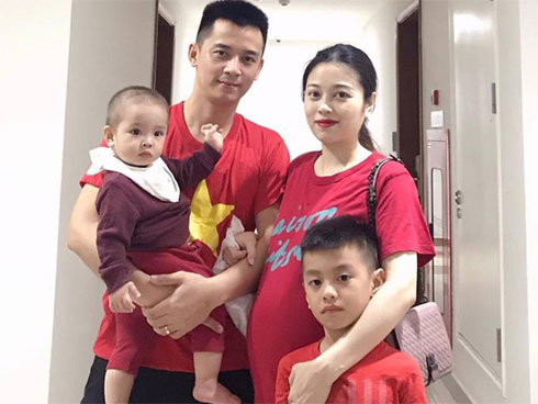 Vừa mua biệt thự hạng sang, Hằng Túi lại khoe nhẫn kim cương bạc tỷ đánh bay cả căn nhà-7