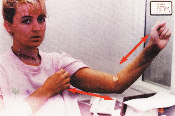 Bà mẹ điên cuồng gọi cảnh sát sau khi 2 con trai bị giết hại, kẻ thủ ác là người nằm mơ không ai ngờ-5