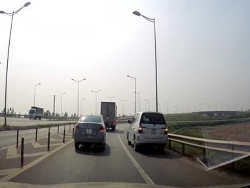 Bạo loạn bao trùm nước Pháp, Paris chìm trong khói lửa ngút trời-1