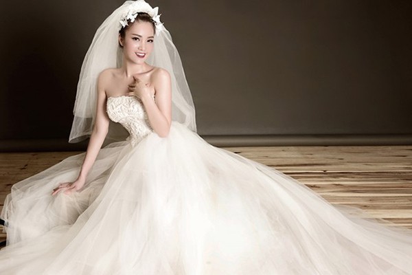 Thông tin hiếm hoi về chồng đại gia, hơn 8 tuổi của Á hậu Thụy Vân-1