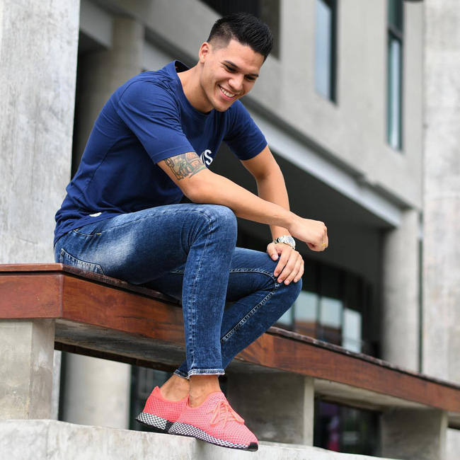 Sau trận bán kết lượt đi giữa ĐT Việt Nam - Philippines, đây chính là nhân vật được các fan girl truy info nhiều nhất-5