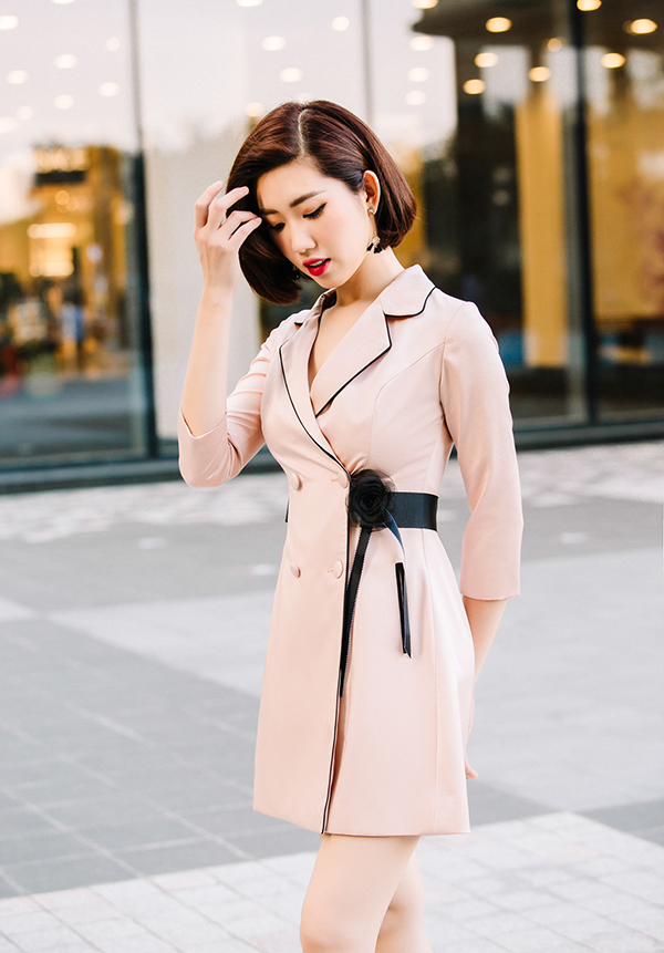 Thúy Ngân khoe thời trang đúng chuẩn hoa hậu-11