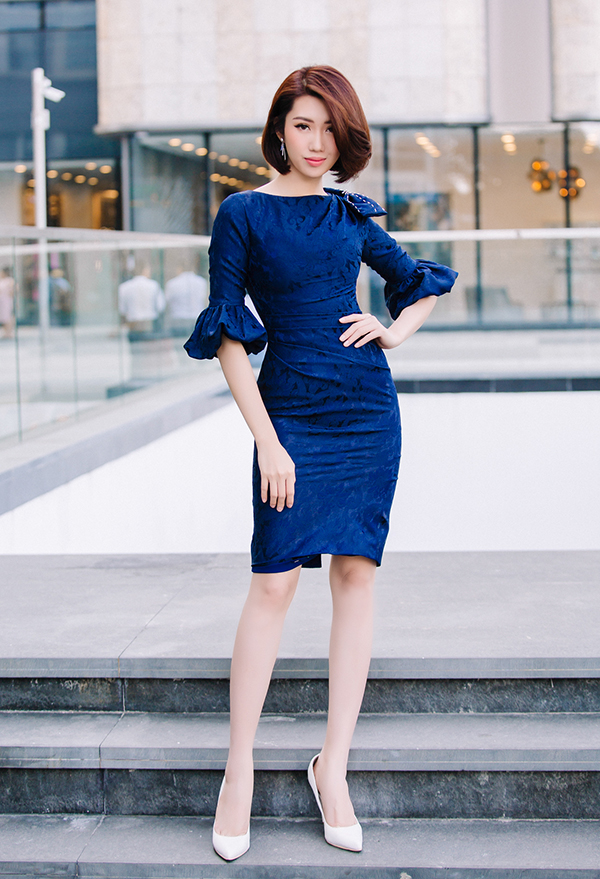 Thúy Ngân khoe thời trang đúng chuẩn hoa hậu-16