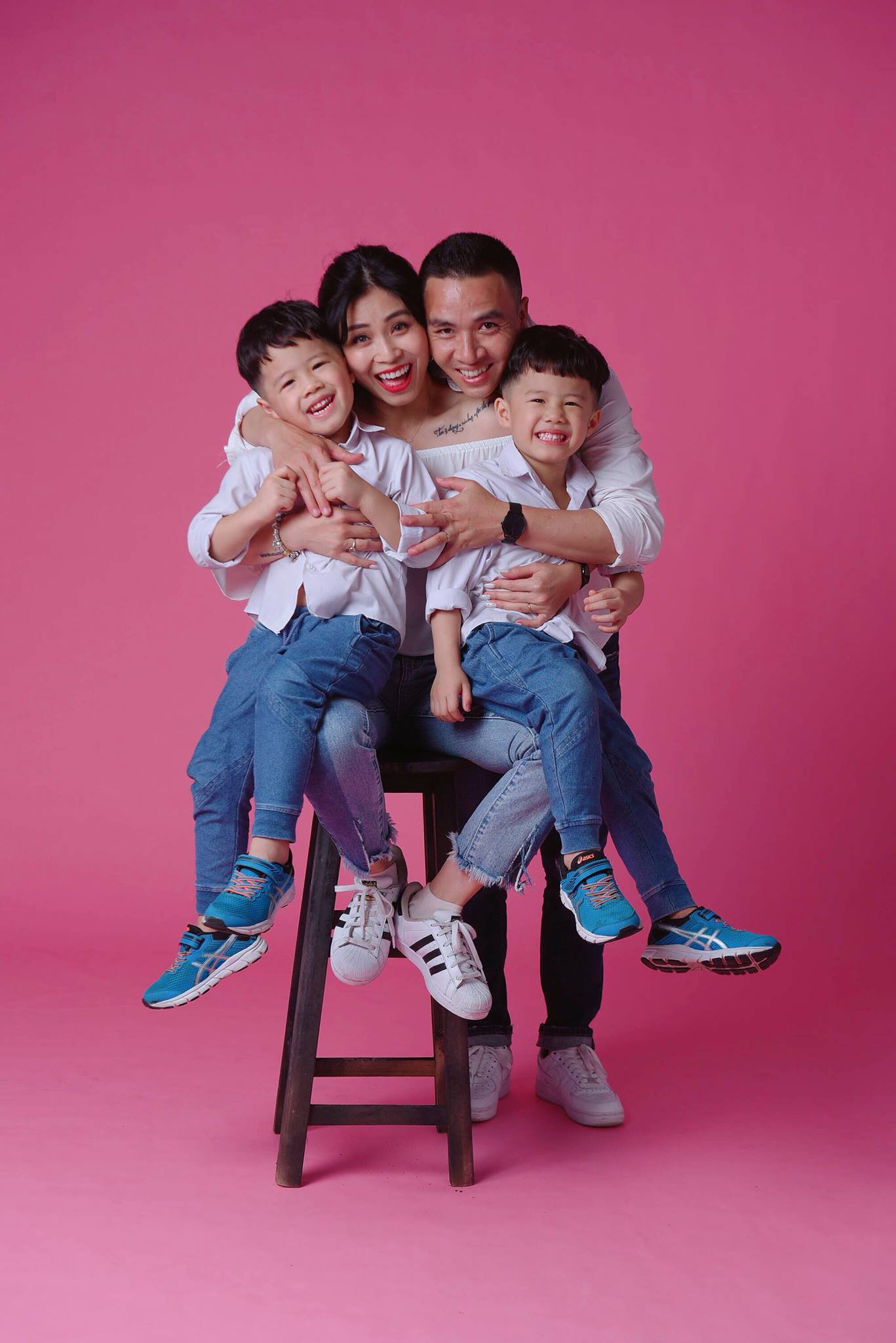 MC Hoàng Linh bất ngờ đăng ảnh chụp cùng chồng sắp cưới nhưng điều này mới được dân mạng chú ý hơn cả-8