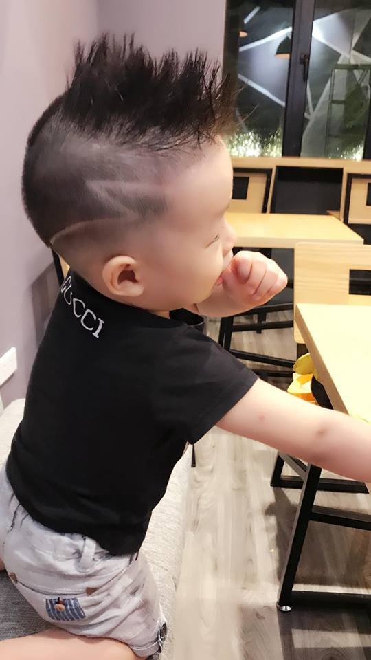 Đã tìm ra cậu bé chất chơi nhất Việt Nam, 4 tuổi đã sở hữu hàng chục kiểu tóc có một không hai-3