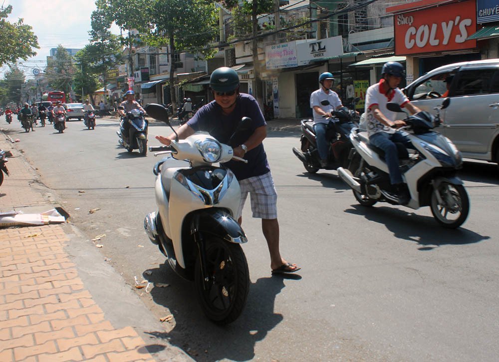 Tình tiết bất ngờ vụ xe tay ga đột nhiên chết máy, nghi nhiễu sóng-1