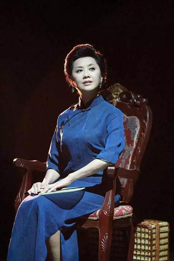 Đệ nhất mỹ nhân Tây Du Ký  U60 vẫn quyến rũ khó cưỡng-9