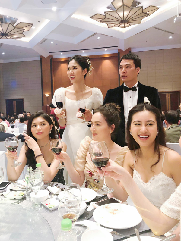 Thực đơn trong đám cưới của Á hậu Thanh Tú và chồng doanh nhân có gì đặc biệt?-4