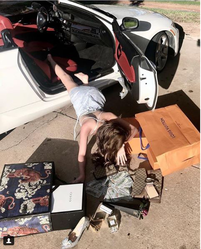 Cách đốt tiền” của hội con nhà giàu Việt và các cậu ấm cô chiêu trên khắp TG-1