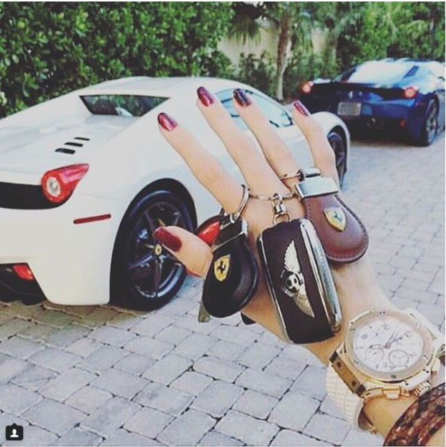 Cách đốt tiền” của hội con nhà giàu Việt và các cậu ấm cô chiêu trên khắp TG-15