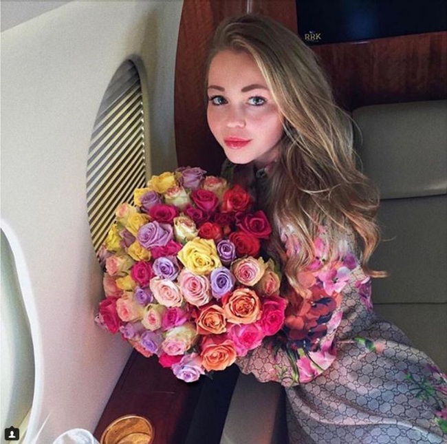 Cách đốt tiền” của hội con nhà giàu Việt và các cậu ấm cô chiêu trên khắp TG-21