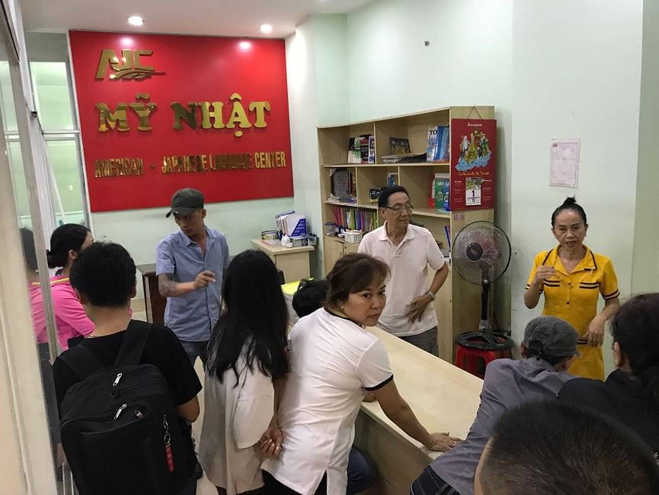 Trung tâm ngoại ngữ ở Sài Gòn bị tố lừa đảo”-1