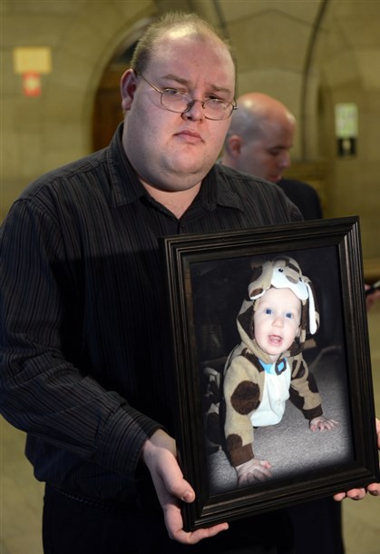 Tiếng kêu cứu thất thanh của người mẹ trong khách sạn và cái chết tức tưởi của bé trai 2 tuổi chỉ vì sự trả thù mù quáng-4