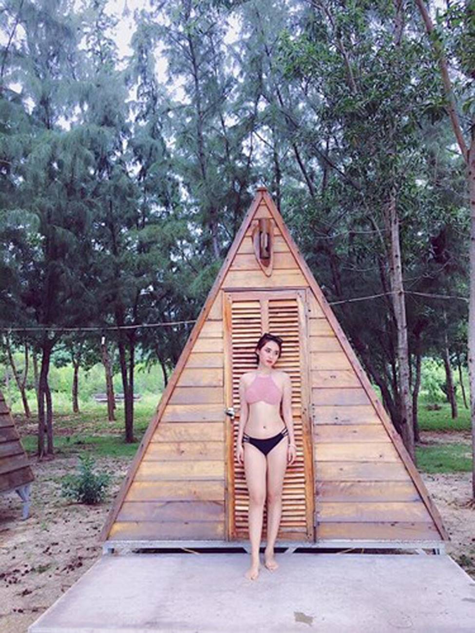 Bạn gái thủ môn Văn Lâm, Tiến Dũng khiến fan ngơ ngẩn vì điểm này!-16