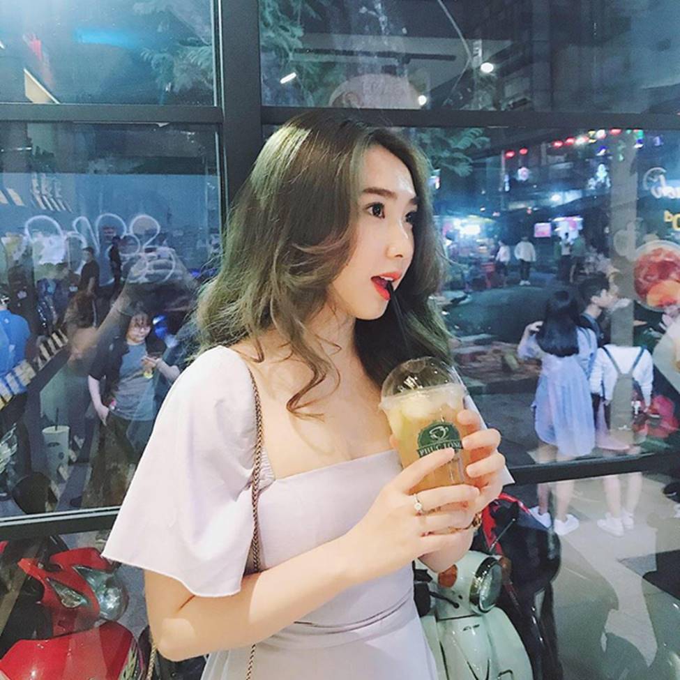 Bạn gái thủ môn Văn Lâm, Tiến Dũng khiến fan ngơ ngẩn vì điểm này!-20