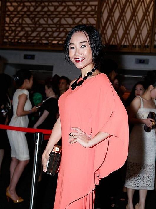 Đẹp như Phạm Hương, Hà Hồ cũng bị dìm chìm nghỉm bởi thứ này, thảm nhất là…-5