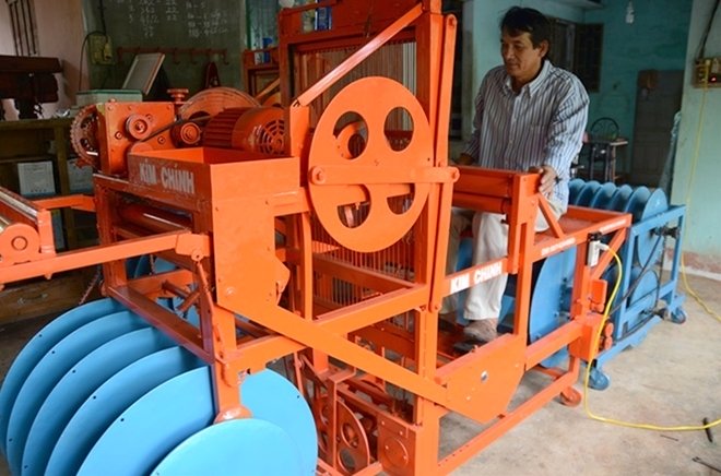 Nông dân lớp 7 chế máy tự động, hàng Nhật cũng chào thua-2