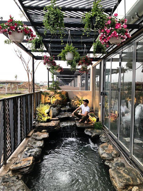 Cuộc sống giàu có trong 2 căn biệt thự xa hoa, riêng hồ cá đã hơn 1 tỷ của Cao Thái Sơn-7