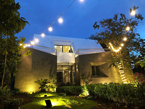 Cuộc sống giàu có trong 2 căn biệt thự xa hoa, riêng hồ cá đã hơn 1 tỷ của Cao Thái Sơn-9