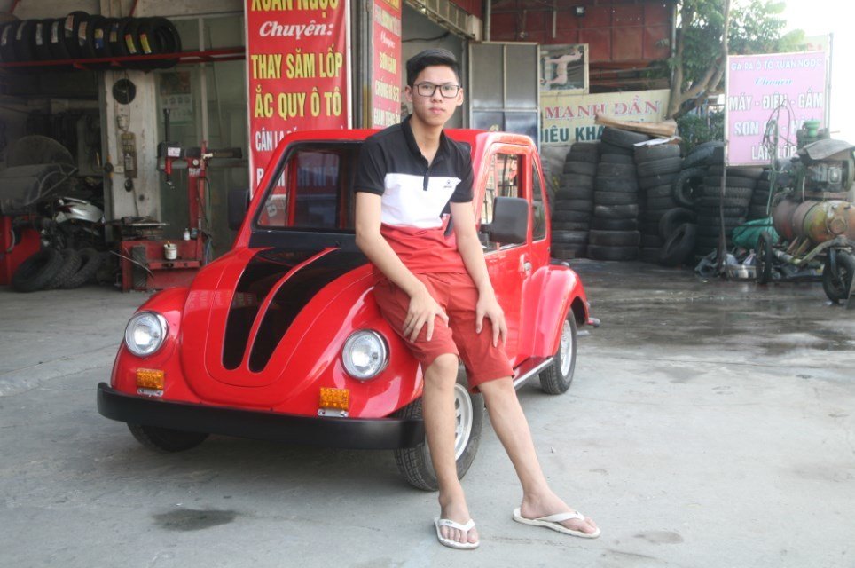 Học sinh lớp 11 chế ô tô điện chạy khắp làng ở Nam Định-1