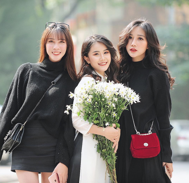 Hội gái xinh Tuyên Quang chơi thân 6 năm, vừa khoe ảnh đã khiến dân tình xếp hàng hỏi xin info-18