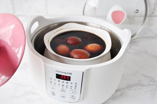 Trứng luộc không còn nhạt nhẽo vô vị khi bạn ngâm vào thứ nước thần kỳ diệu này-4