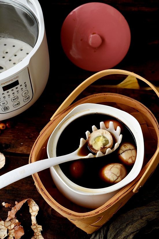 Trứng luộc không còn nhạt nhẽo vô vị khi bạn ngâm vào thứ nước thần kỳ diệu này-5