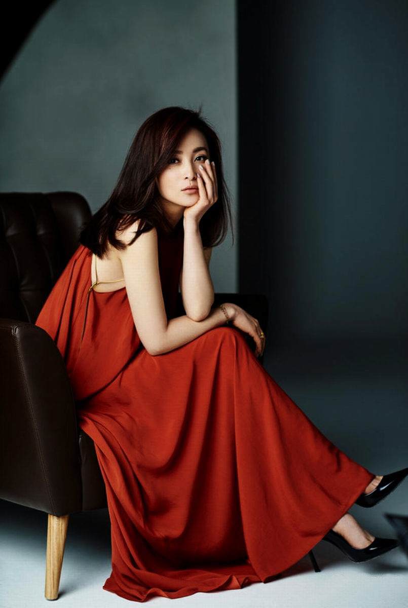 Tưởng Cần Cần - Mỹ nhân 3 lần phụ lòng Quỳnh Dao và chuyện tình người đẹp - quái vật-6