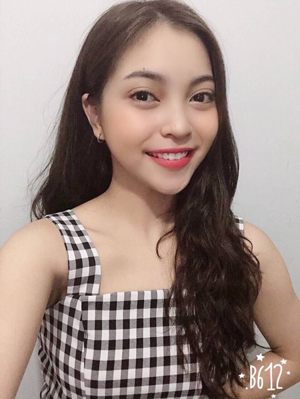 Top 5 cô bạn gái gợi cảm nhất của các cầu thủ tuyển Việt Nam-1