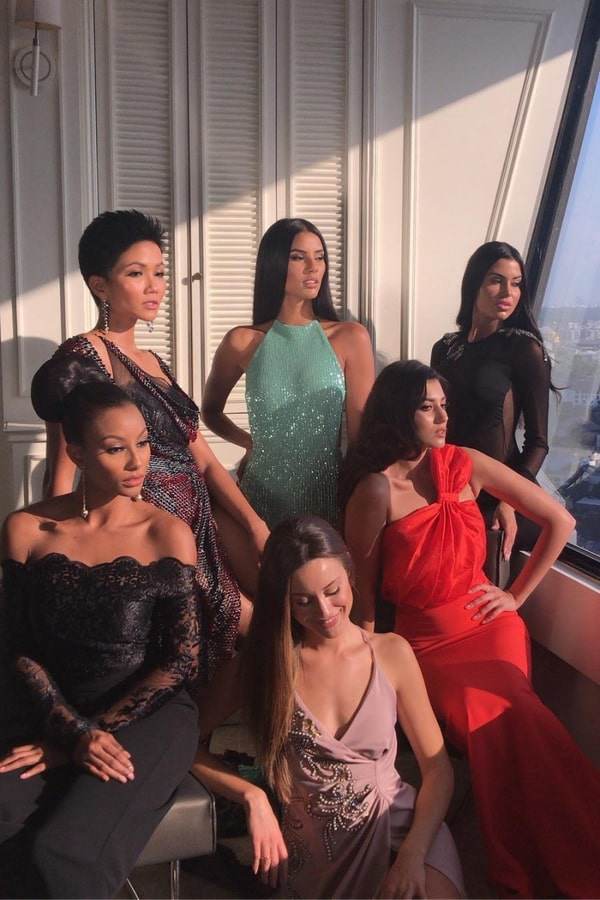 Khi đụng màu trang phục với loạt đối thủ, HHen Niê không ngại tung chiêu bằng bộ cánh này-9