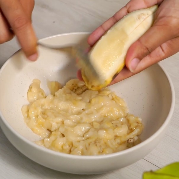 Mỗi khi nhà dư chuối tôi lại làm bánh chuối hấp, cực dễ mà ngon tới nỗi 1 nốt nhạc là hết veo-1