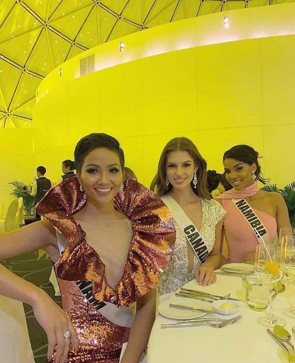 Miss Universe: HHen Niê nổi bật, Hoa hậu Albania bị chê vì khoe thân-3