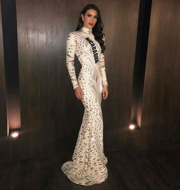 Miss Universe: HHen Niê nổi bật, Hoa hậu Albania bị chê vì khoe thân-7