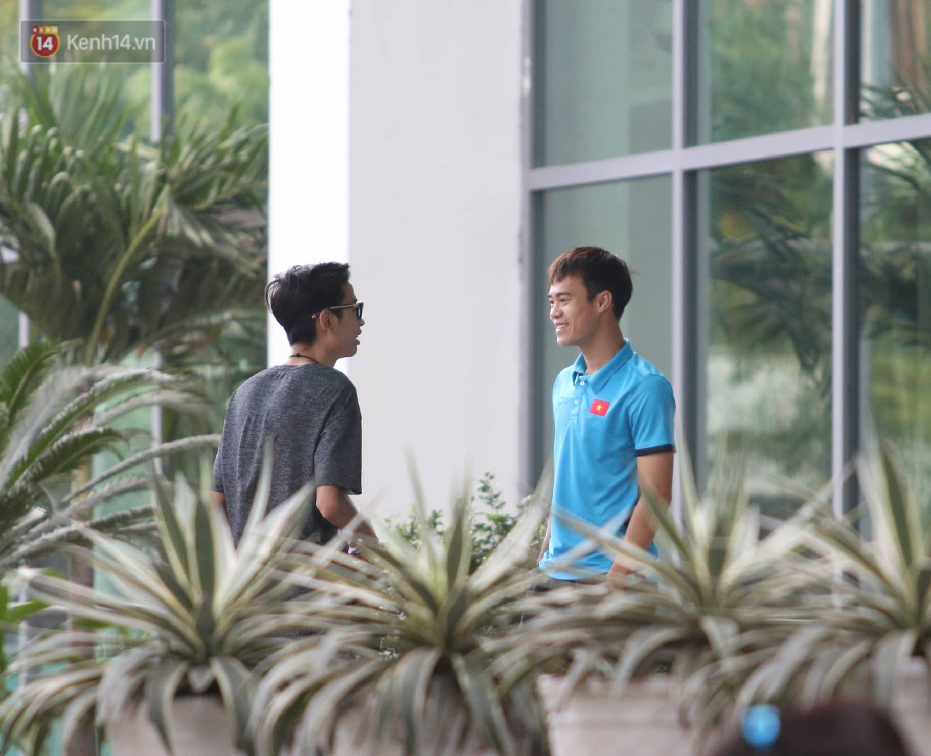 Văn Toàn gọi điện về báo tin vui cho gia đình: Chờ con ở trận chung kết nhé-1