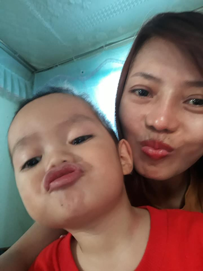 Gặp con sau 1 tháng đập đi xây lại, mẹ đơn thân bị miệt thị Duyên Phạm bất ngờ vì con phản ứng thế này-4