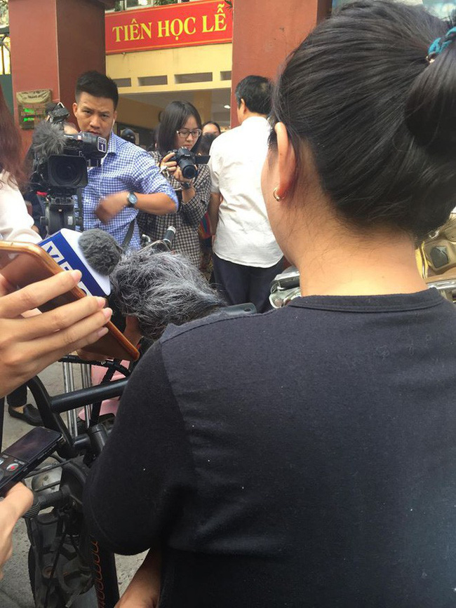 Nam sinh lớp 2 kể lại giây phút cô giáo chủ nhiệm cho bạn tát 50 cái vào mặt bạn cùng lớp-3