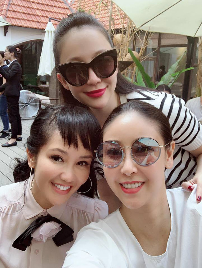 U50 Hồng Nhung khoe trọn vẹn vẻ trẻ trung khi đọ sắc cùng hội chị em toàn mỹ nhân-2