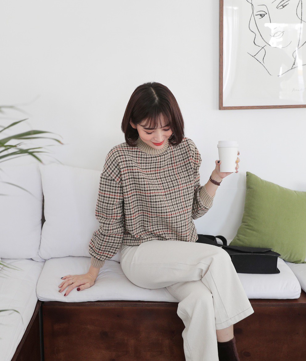 Diện mãi áo len trơn cũng chán, đổi sang áo len họa tiết mặc vừa đẹp lại chẳng lo lỗi mốt-12